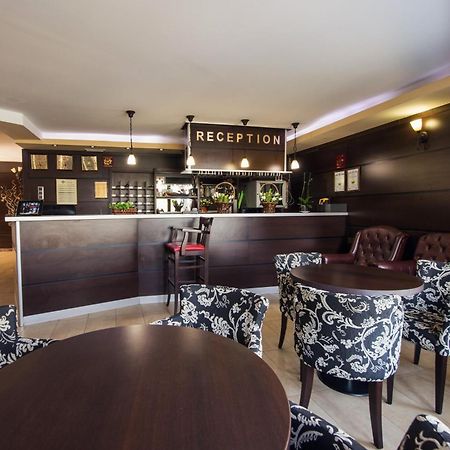 Family Hotel Hebar Batak Exterior foto