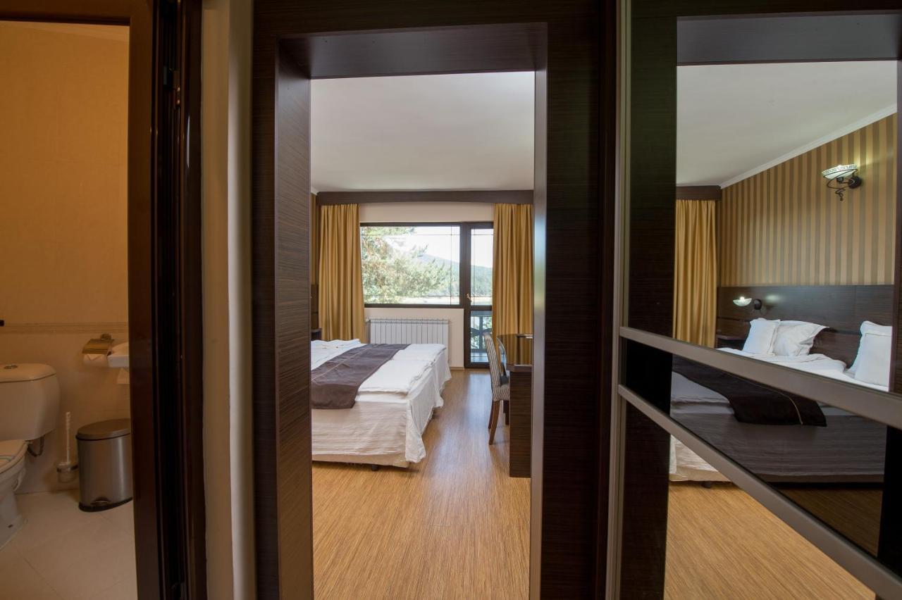Family Hotel Hebar Batak Exterior foto